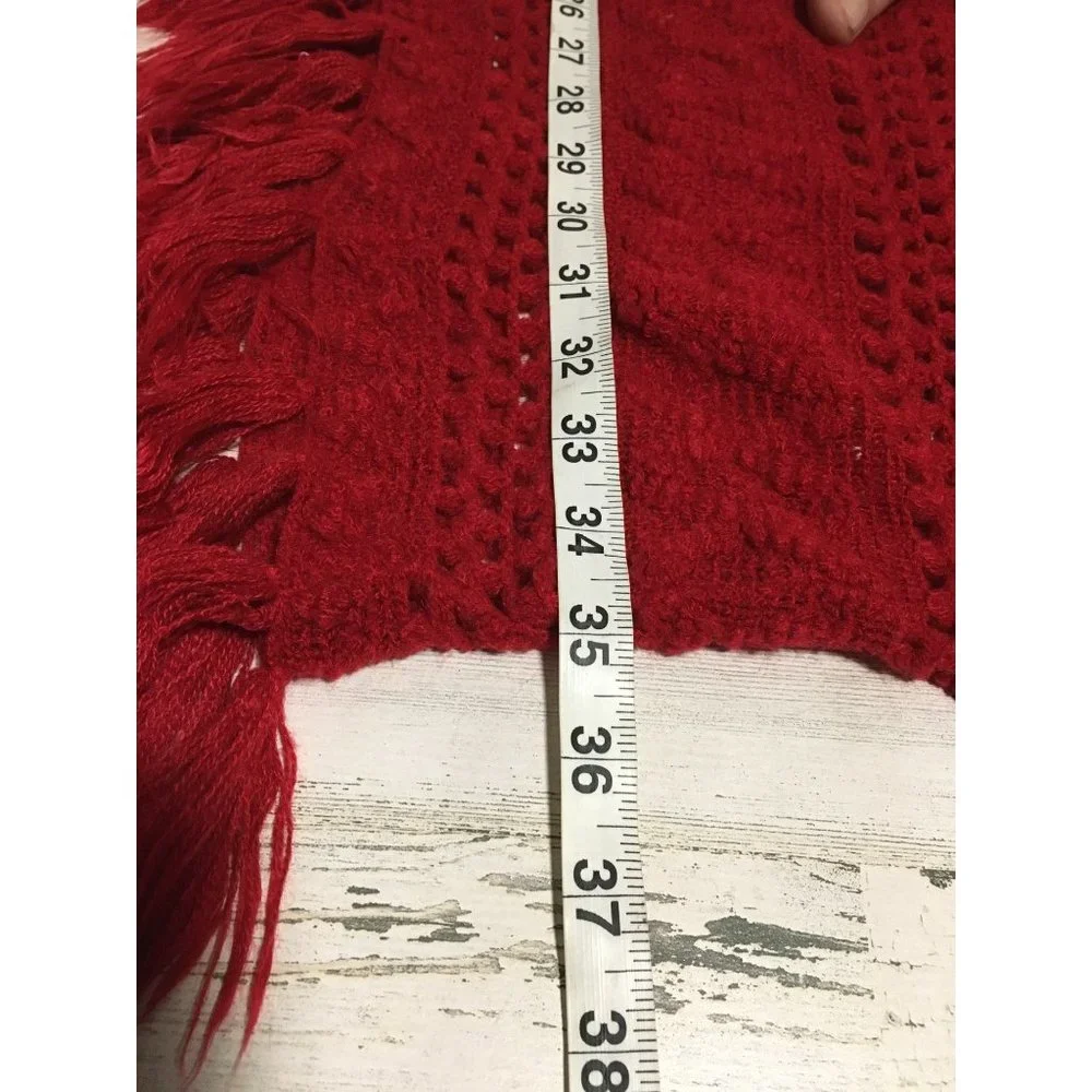 Red knitted 19”x35” infinity scarf with tassels
